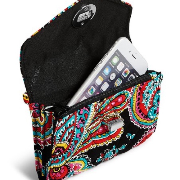 NWT Vera Bradley Parisian Paisley Your Turn Smartphone Wristlet - Picture 2 of 3